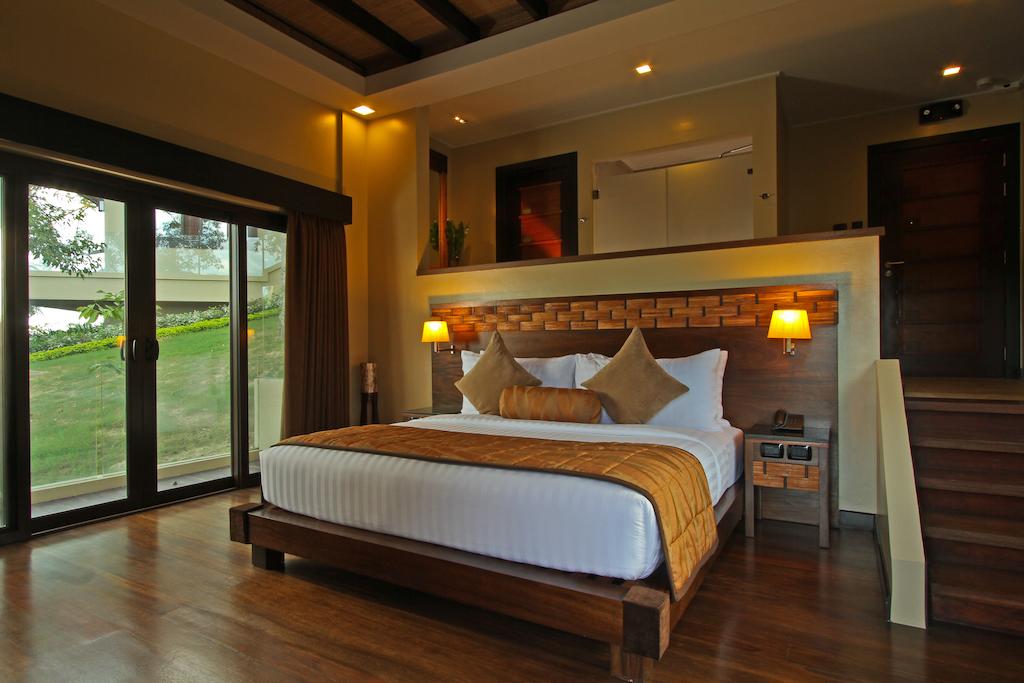 interior of room Two Seasons Coron Island Resort and Spa