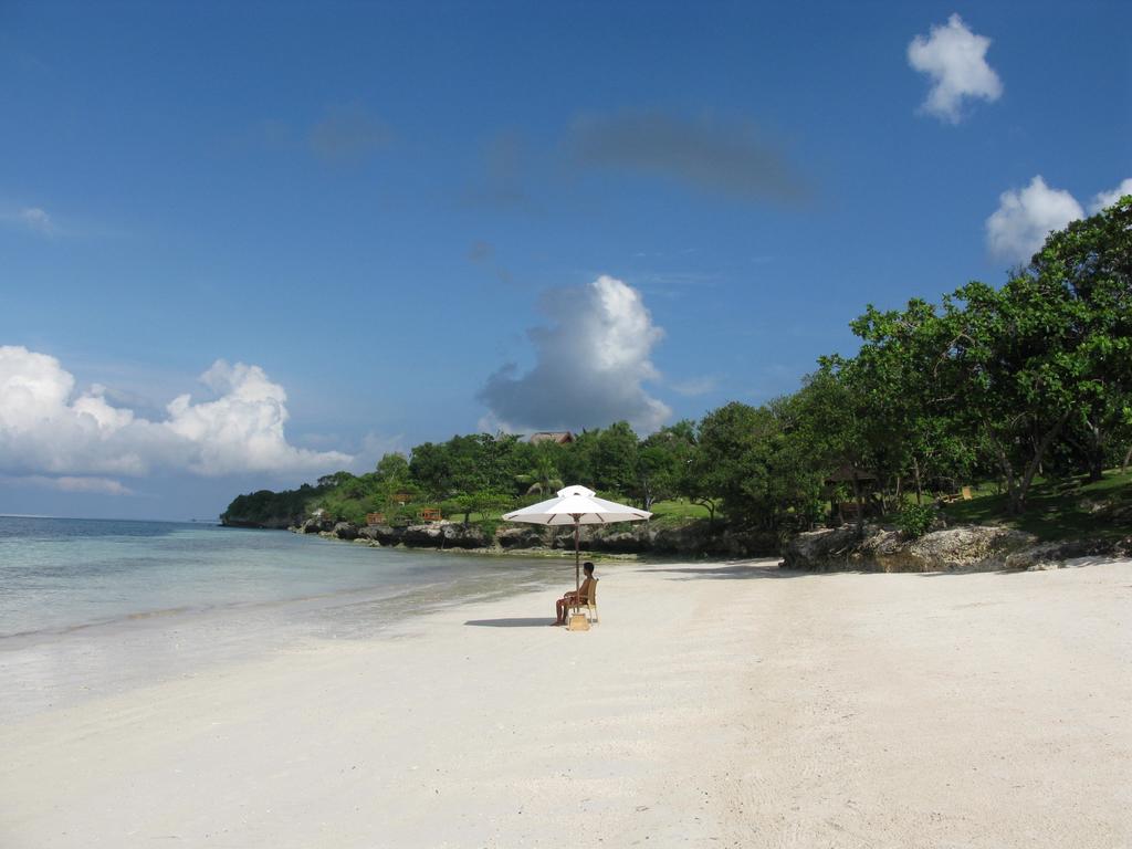 White Sand Beach