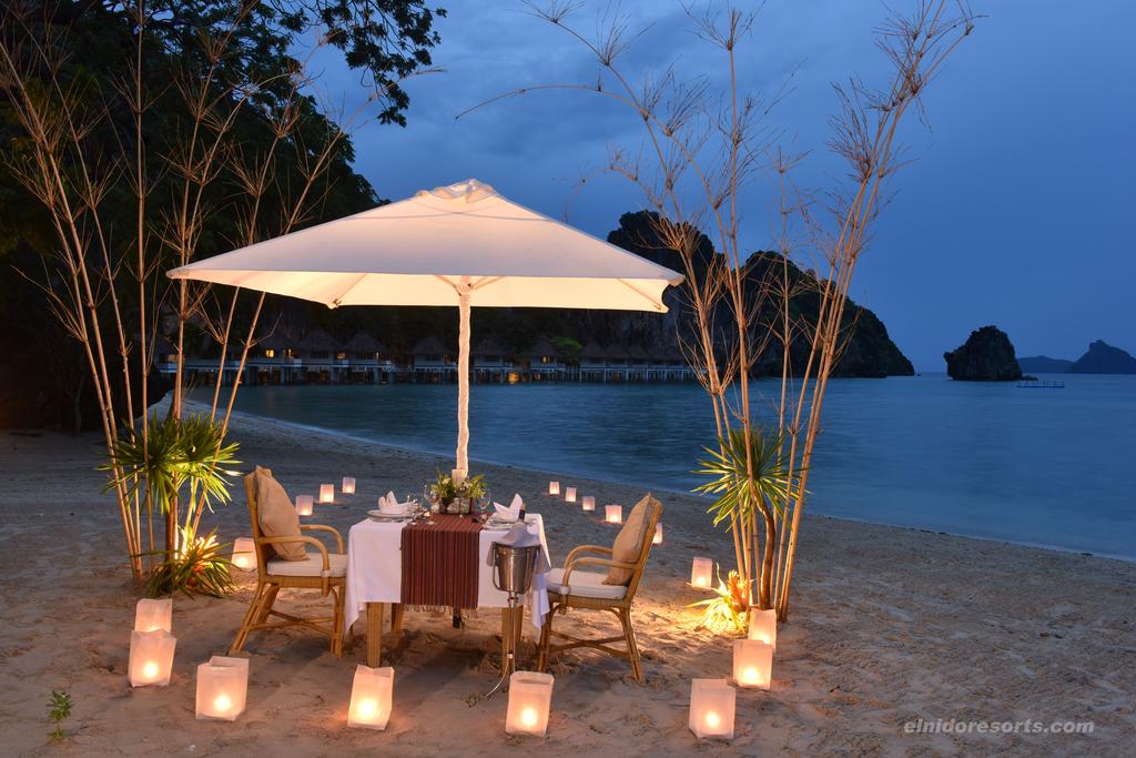 outdoor dining El Nido Resorts Apulit Island